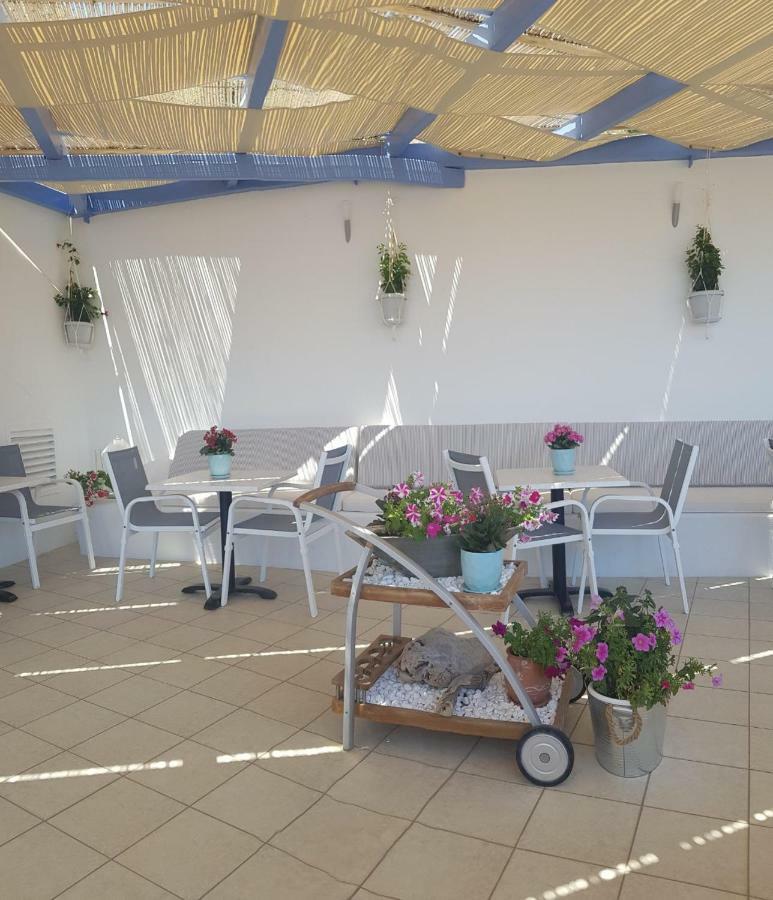 אנאפי Apollon Village Hotel מראה חיצוני תמונה